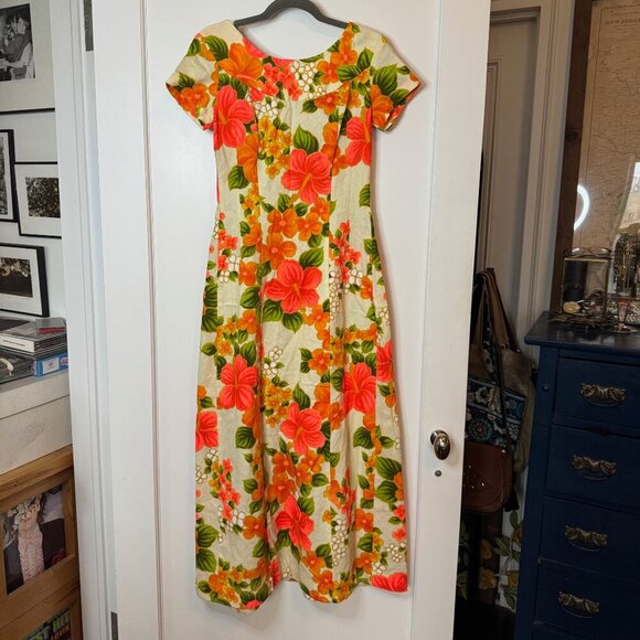 1960s Vintage Ui-Maikai Hawaii Creme and Orange Fluorescent Pink Floral Dress - Picture 1 of 1